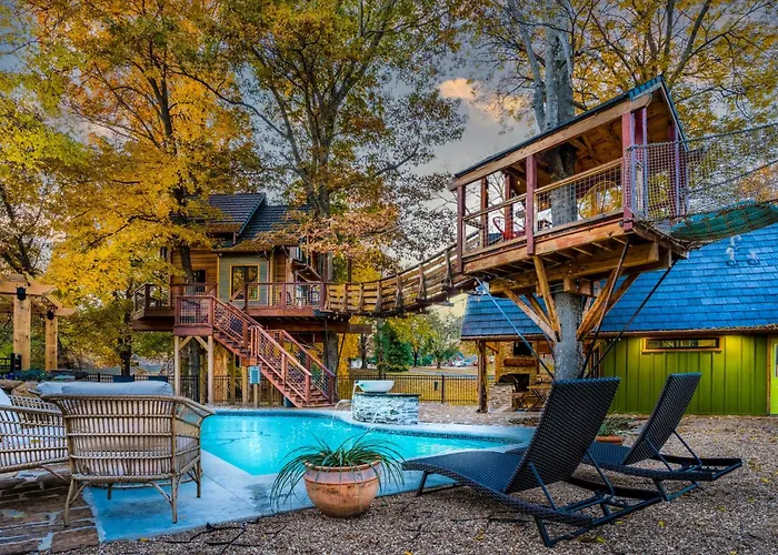 The Tree House In Bentonville