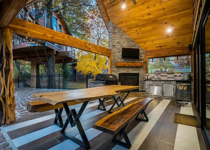 The Tree House In Bentonville