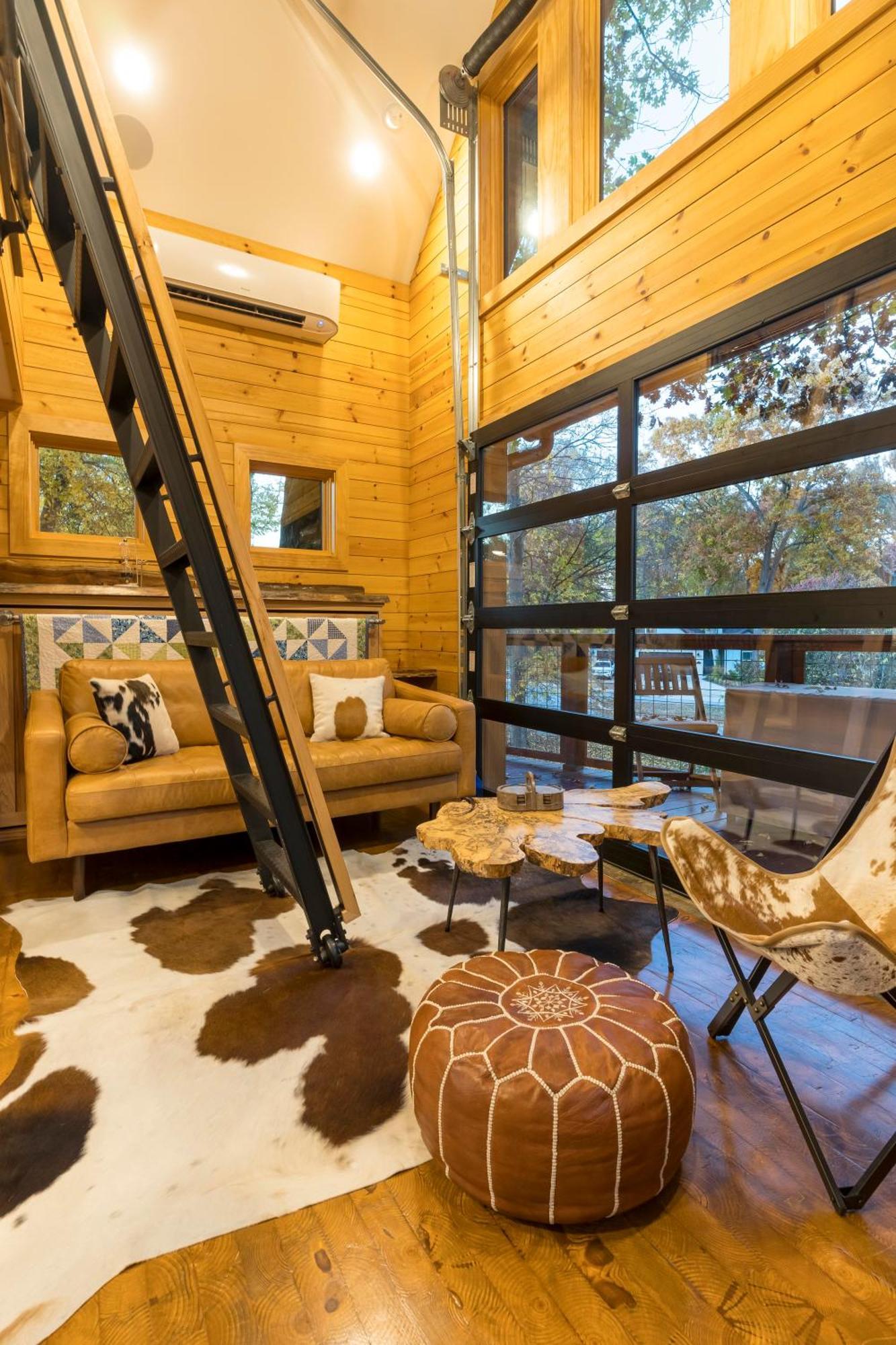 The Tree House In * Bentonville