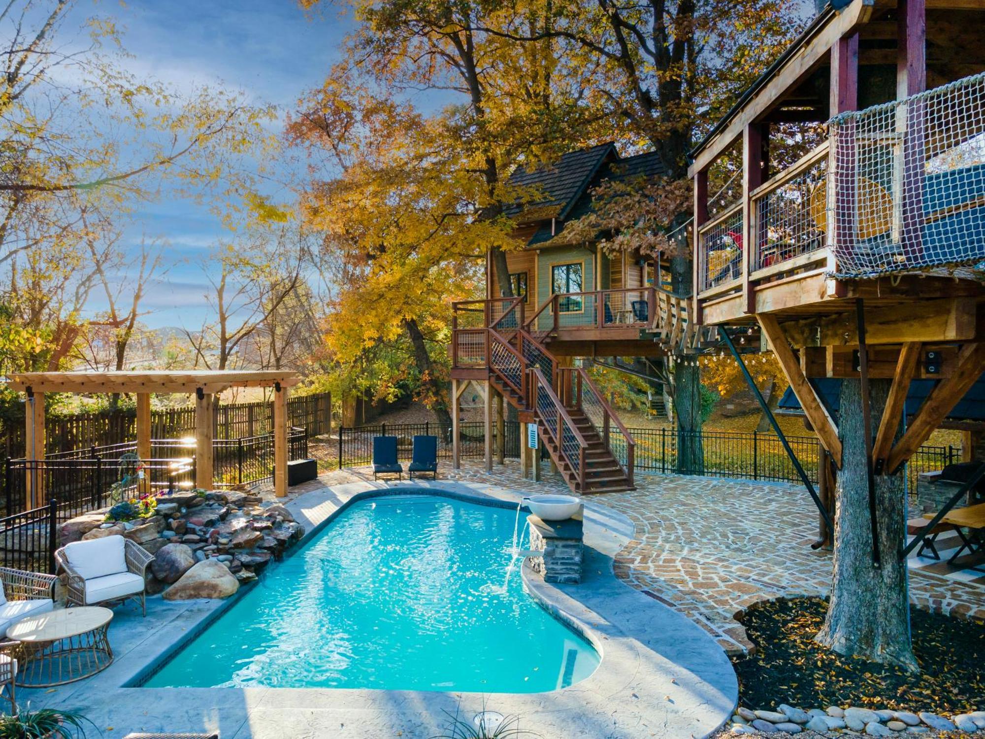 The Tree House In Bentonville